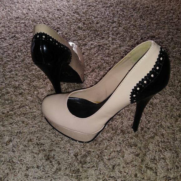 womens tuxedo heels